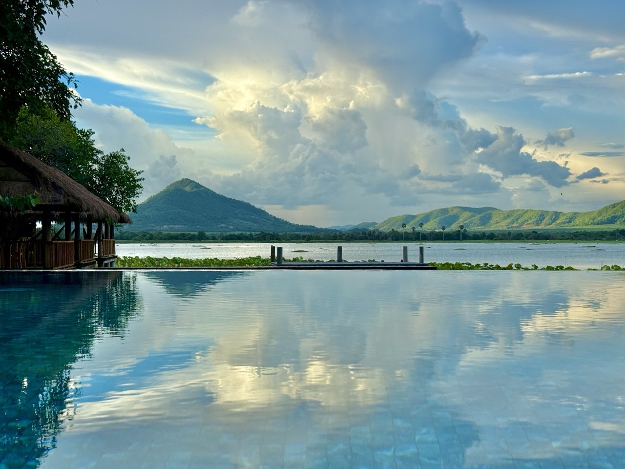 Secret Lake House pool and lake view